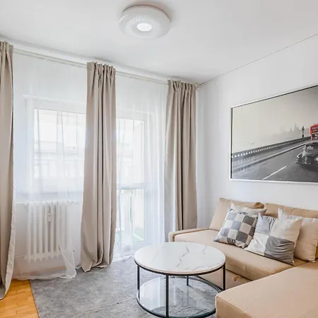 Sunshine Haven - M&n Apartment Bucharest