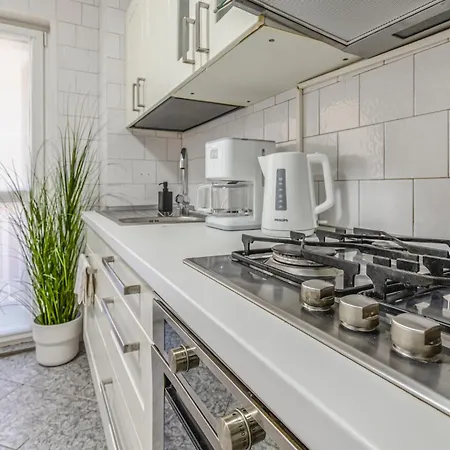 Sunshine Haven - M&n