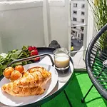 Sunshine Haven - M&n * Bucureşti