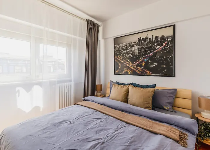 Sunshine Haven - M&n